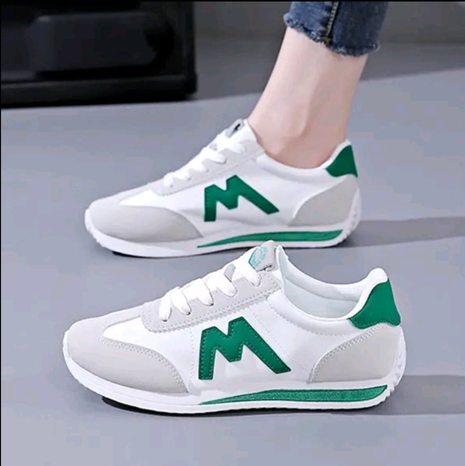 Zapatos de mujer de otoño, ligeros y sencillos, de caña baja, de suela blanda, de color blanco. Zapatos deportivos casuales, transpirables y versátiles de moda para mujer