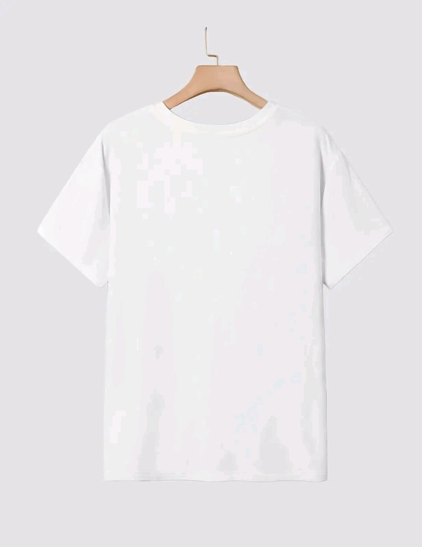 Camiseta Casual para Mujer con Estampado de Letras "stra wberry " y tres fresas -Mezcla de Poliéster Suave, Cuello Redondo, Manga Corta, Tejido de Punto Semi-Transparente, Lavable a Máquina, Camiseta para Uso Diario | Top de Cuello Redondo l Material Sem