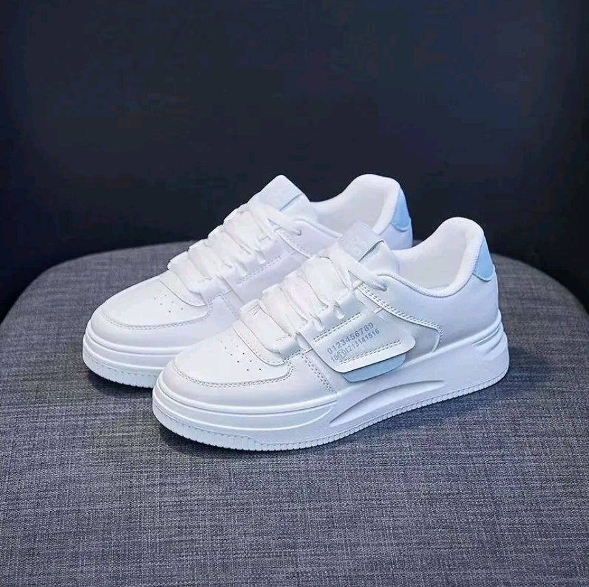 Zapatos de mujer. Zapatillas casuales de mujer. Suela antideslizante engrosada, transpirable y cómoda Estilo que aumenta la altura. Cordones, números impresos, zapatos casuales deportivos al aire libre de moda. Zapatos planos de mujer versátiles adecuado