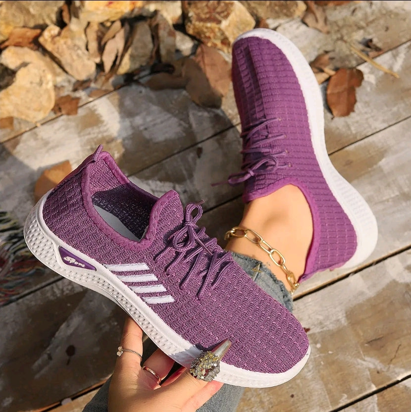 Zapatos casuales de mujer Estilo de punta redonda con comodidad de corte bajo. Cordones de ravas V suela suave antideslizante. Calzado casual deportivo para exterior, transpirable ligero
