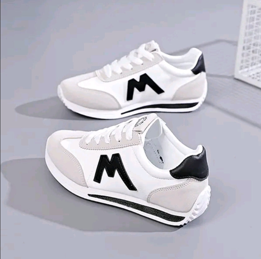 Zapatos de mujer de otoño, ligeros y sencillos, de caña baja, de suela blanda, de color blanco. Zapatos deportivos casuales, transpirables y versátiles de moda para mujer