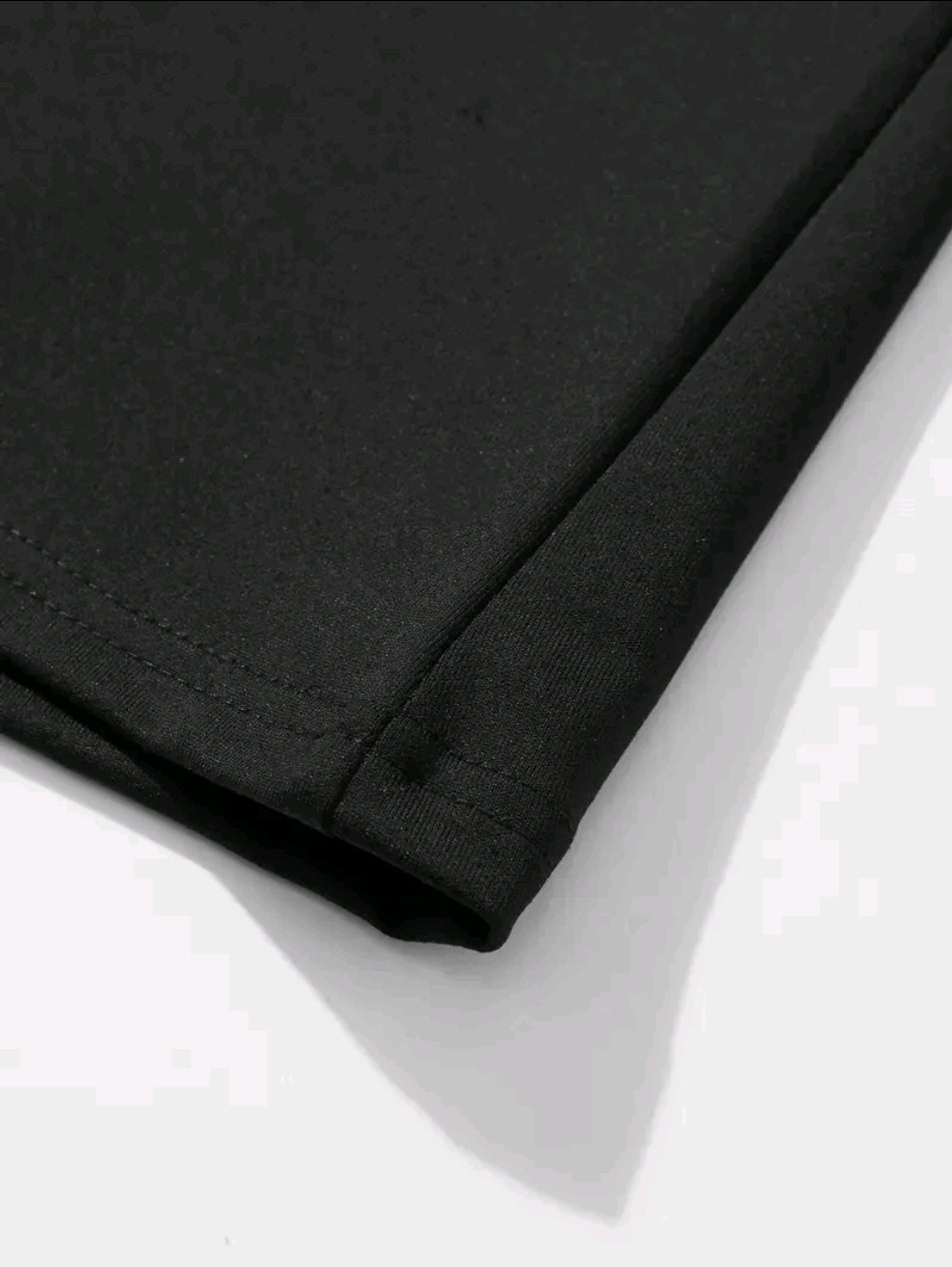 PLAYERA DE CUELLO REDONDO DAMA PARA TODAS LAS EDADES ESTILO URBANO CON ESTAMPADO DE ZAPATILLAS PATINETA