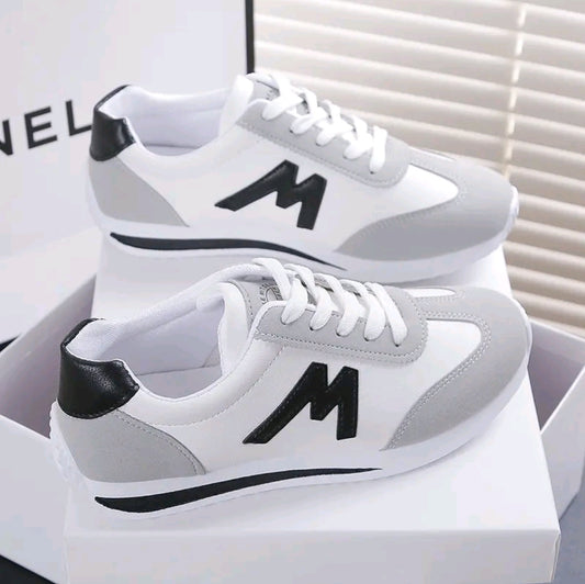 Zapatos de mujer de otoño, ligeros y sencillos, de caña baja, de suela blanda, de color blanco. Zapatos deportivos casuales, transpirables y versátiles de moda para mujer