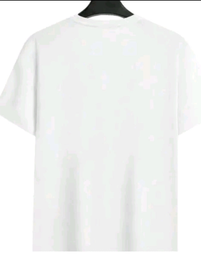CAMISETA DE MUJER ESTILO REBE LDE PaRA TODO TiPO DE O CASION CON DISEÑO DE MUÑECA ATREVIDA