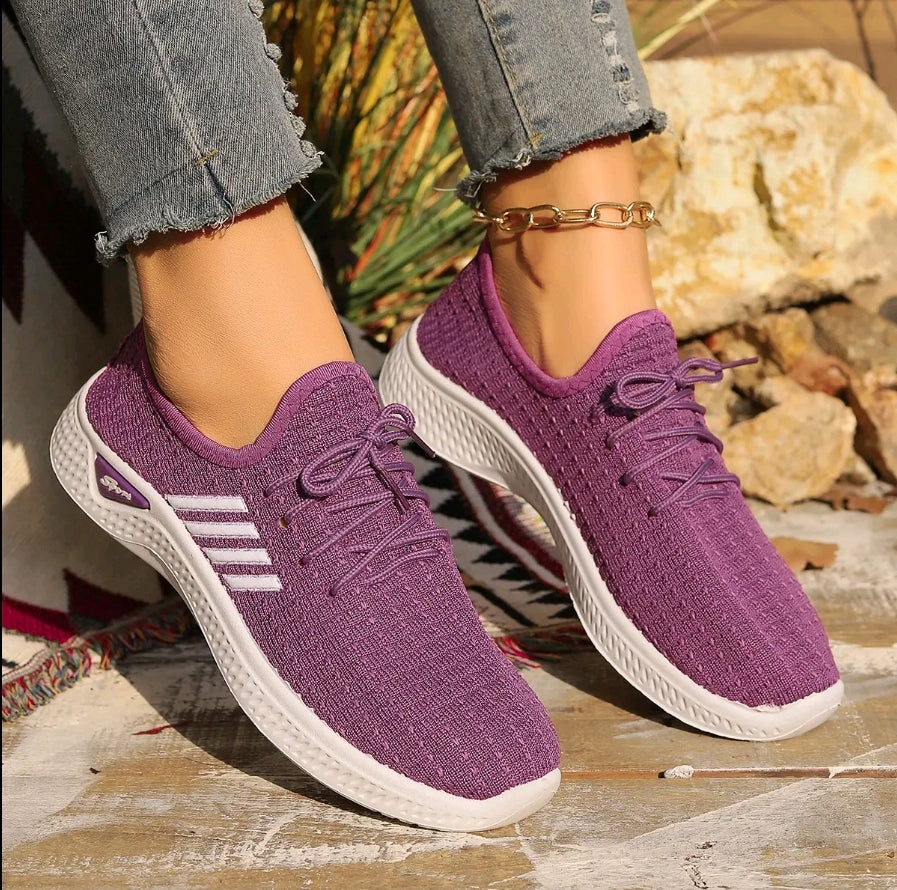 Zapatos casuales de mujer Estilo de punta redonda con comodidad de corte bajo. Cordones de ravas V suela suave antideslizante. Calzado casual deportivo para exterior, transpirable ligero