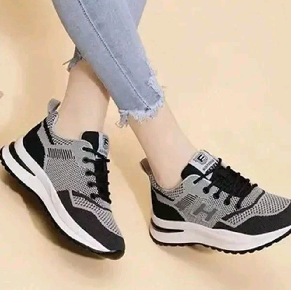 Zapatillas deportivas casuales para mujer Diseño de malla transpirable para una comodidad liviana Tecnología de suela acolchada, suela baja suave, suela antideslizante, cordones. Zapatillas casuales de exterior de primera calidad