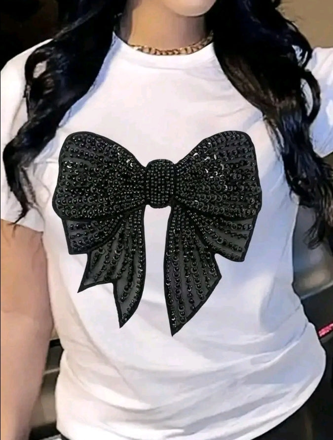 Camiseta Casual para Mujer con Estampado Elegante de moño negro brilloso - Manga Corta Ajuste Relajado