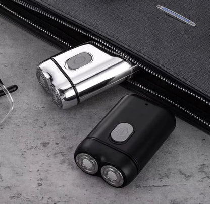 Afeitadora eléctrica para hombre - Cabezal 3D extraible y lavable - Resistente al agua -
Recargable por USB - Uso en seco y húmedo - Apto para viajes - 50 % de descuento - 2 colores