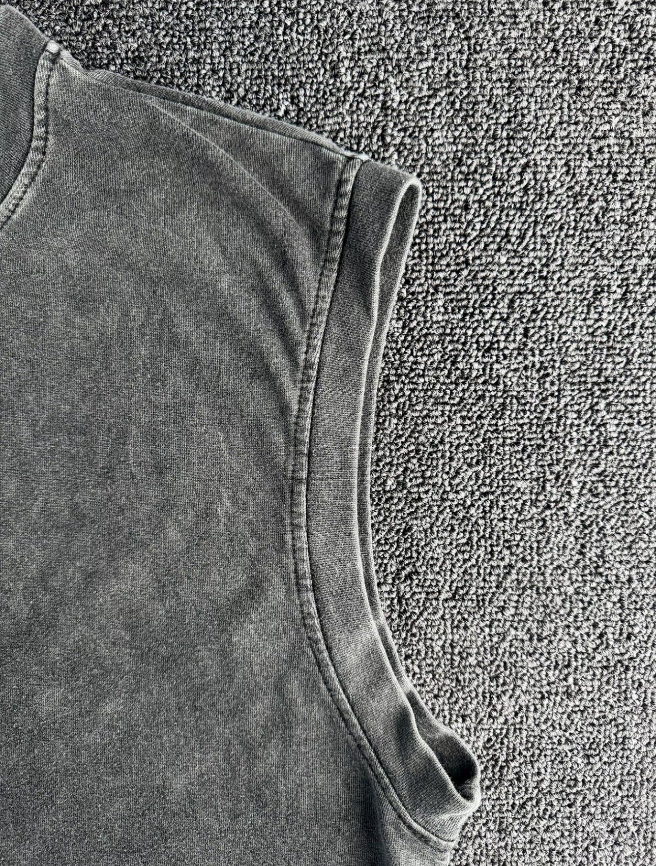 Camiseta sin mangas estilo tank para
hombre con estampado gráfico de ángel vintage, top casual sin mangas para verano, ropa de hombre para uso diario, calcetines