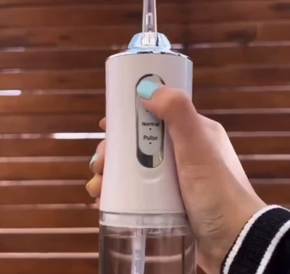 Irrigador bucal eléctrico inalámbrico, recargable e impermeable. Irrigador bucal portatil para la limpieza dental. Irrigador bucal inalámbrico con 3 modos y 4 puntas para viajes y uso doméstico.