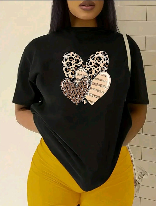 amiseta gráfica de mariposa casual para mujer - Manga corta, cuello redondo, negro con diseño de letras Corazones, tejido de poliéster suave, perfecta para primavera V verano, ropa casual