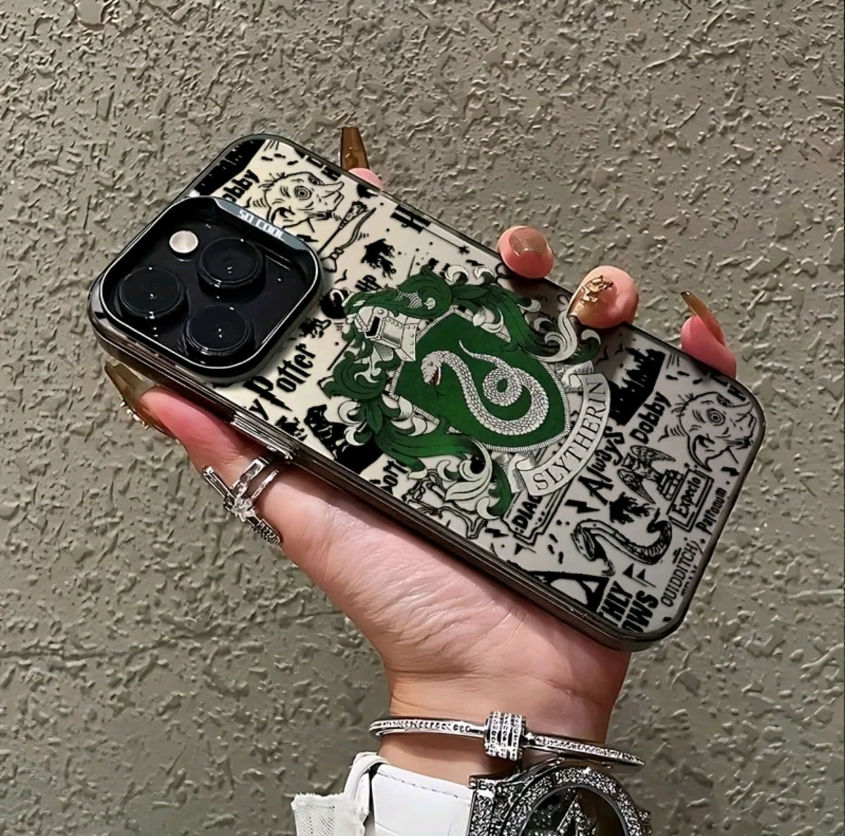 Estuche de teléfono Harry Potter slytherin con simbolo mágico compatible con for iphone 16, 15, 14, 13 11 Pro Max, X, XR, XS Max, 8, 7 Plus, con acabado mate resistente los golpes.