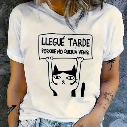 Playera estampada de letras y gatos, manga corta y cuello redondo, top casual para verano y primavera, ropa de mujer