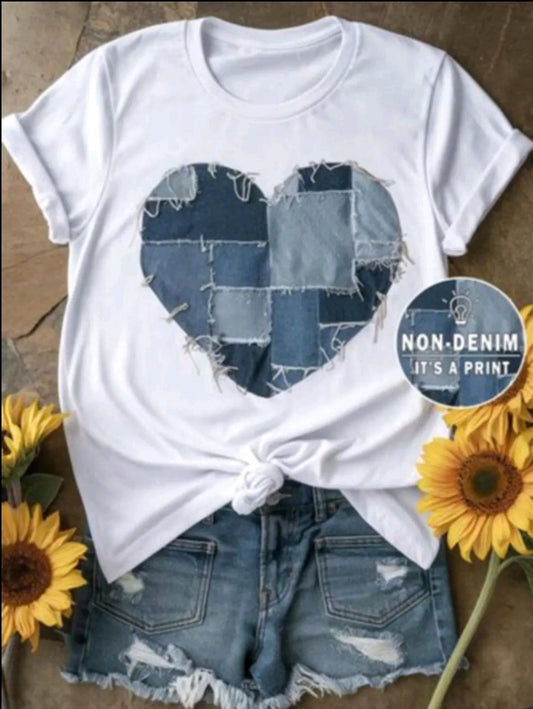 Camiseta estampada con diseño de corazon, manga corta cuello redondo, top casual para verano y primavera, ropa de mujer