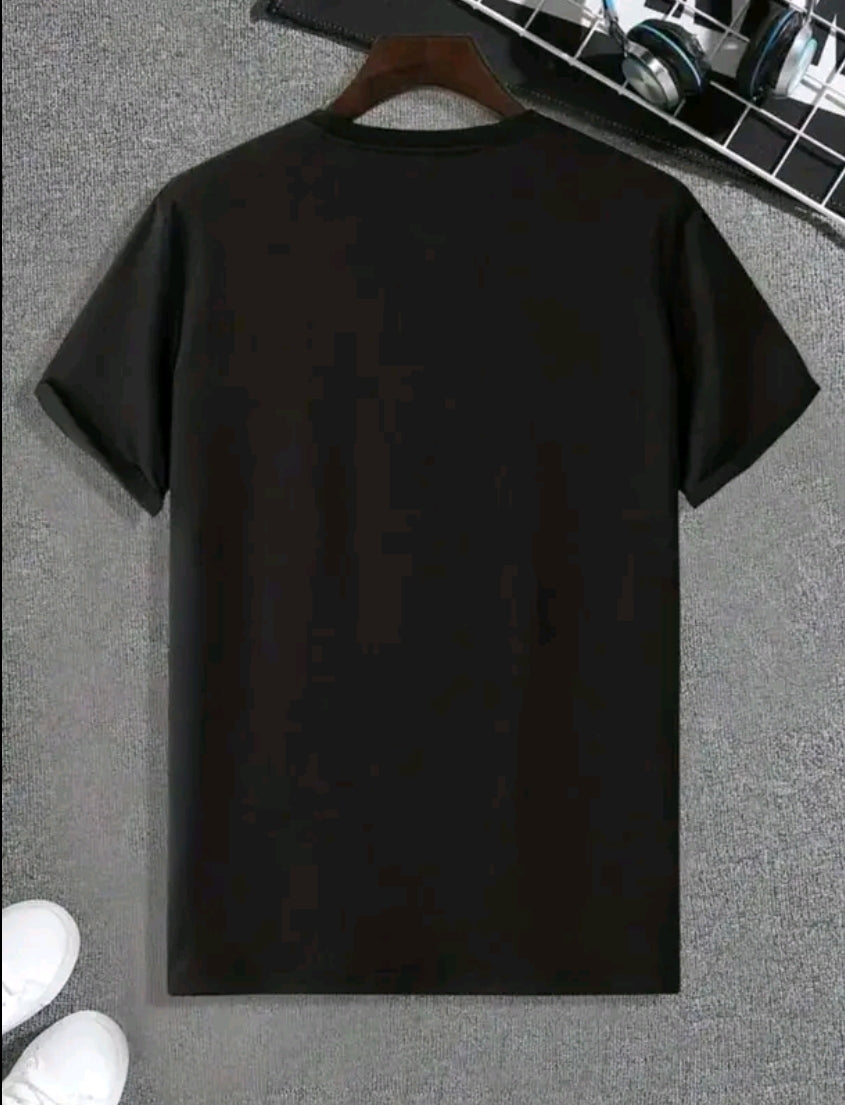 PLAYERA DE CUELLO REDONDO DAMA PARA TODAS LAS EDADES ESTILO URBANO CON ESTAMPADO DE ZAPATILLAS PATINETA
