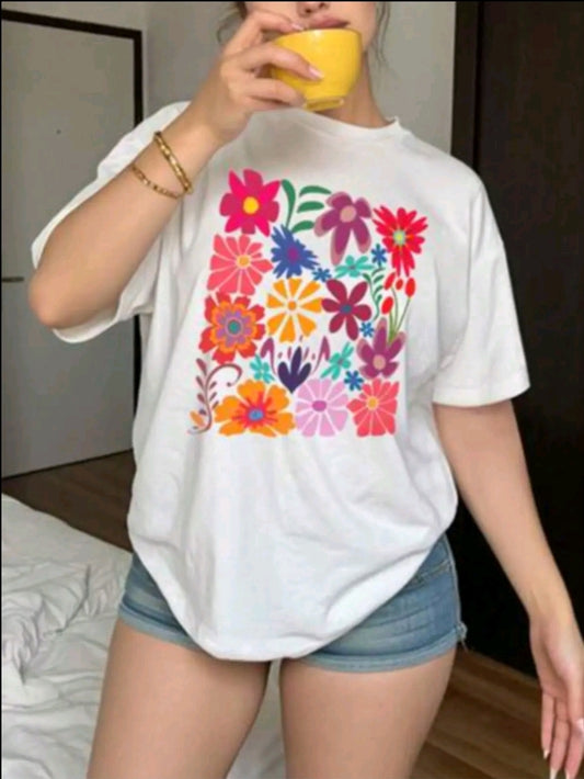 Camiseta estampada con diseño de flores, manga corta cuello redondo, top casual para verano y primavera, ropa de mujer