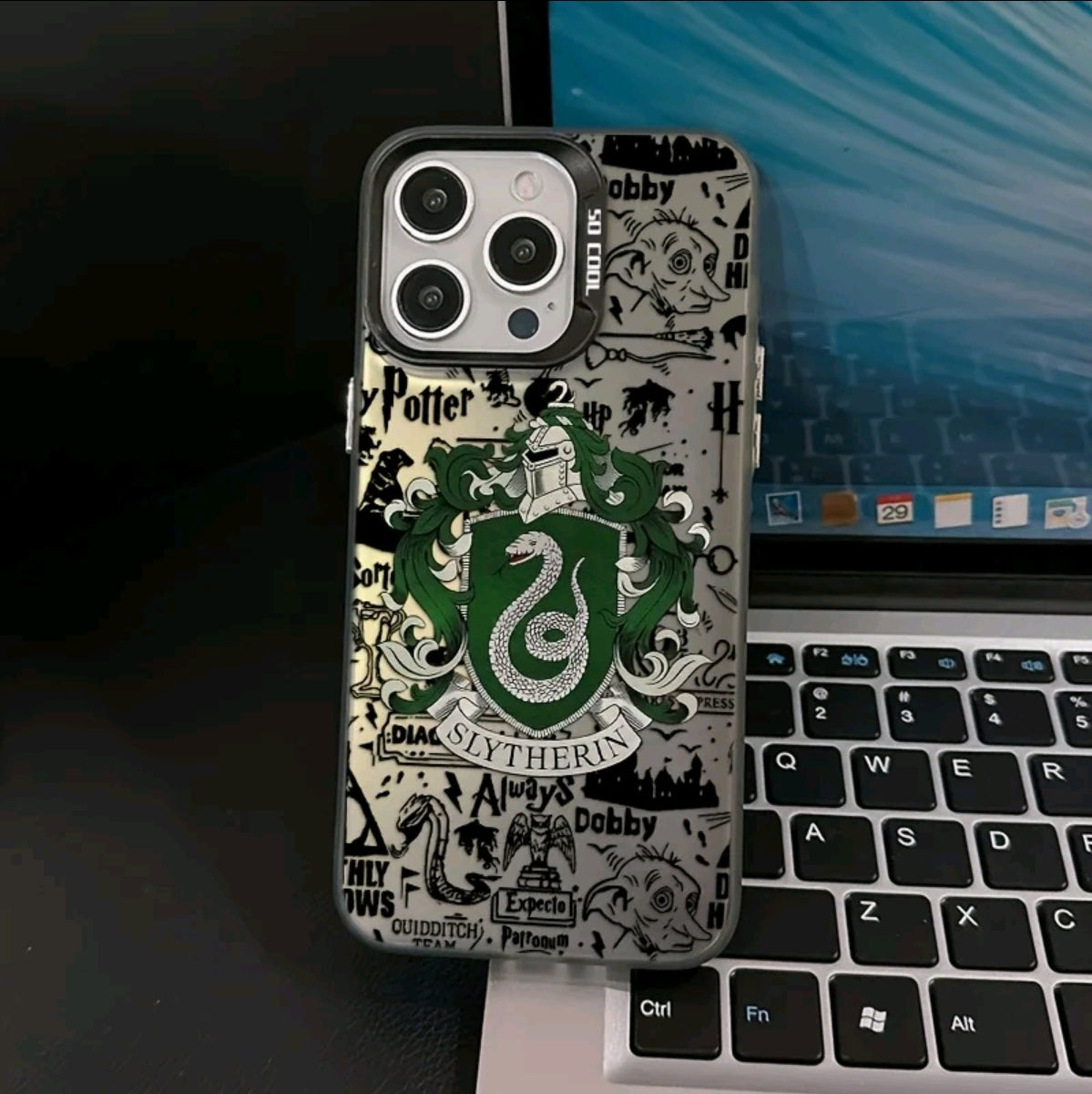 Estuche de teléfono Harry Potter slytherin con simbolo mágico compatible con for iphone 16, 15, 14, 13 11 Pro Max, X, XR, XS Max, 8, 7 Plus, con acabado mate resistente los golpes.